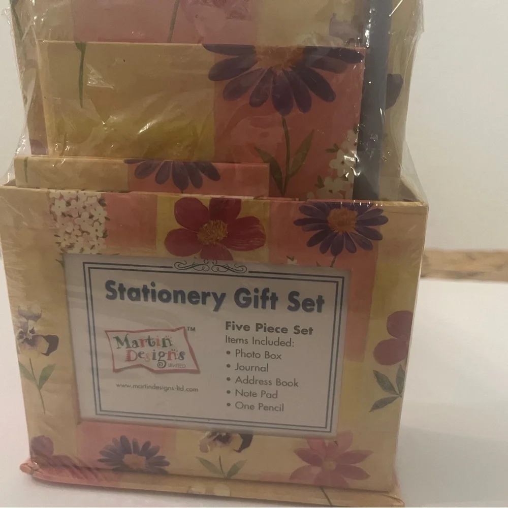 Floral Stationery Gift Set for Teachers New Unused Journal Notes Desk Set